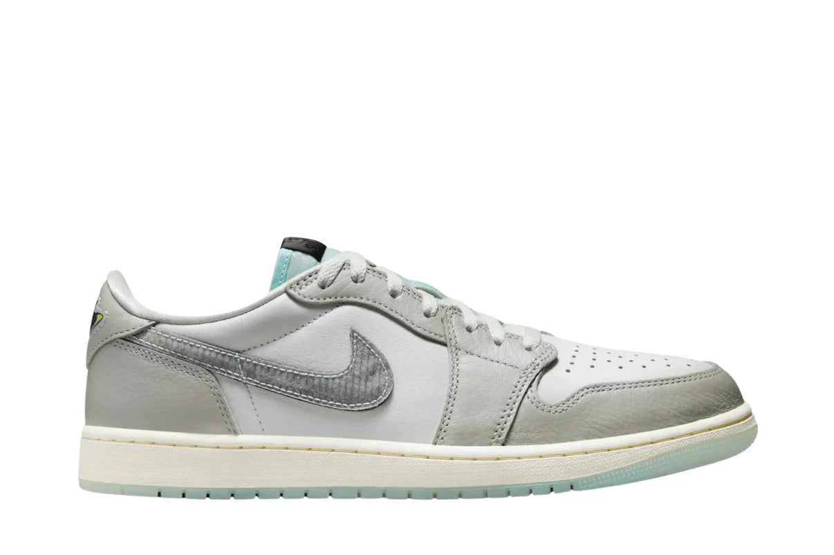 Air Jordan 1 Low "Lunar New Year" Photon Dust Cinza