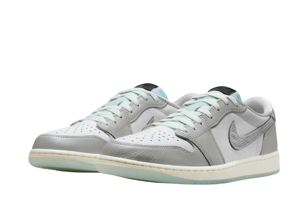 Air Jordan 1 Low "Lunar New Year" Photon Dust Cinza