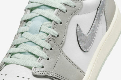 Air Jordan 1 Low &quot;Lunar New Year&quot; Photon Dust Cinza